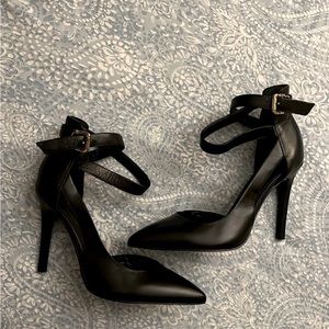 Guess Heels